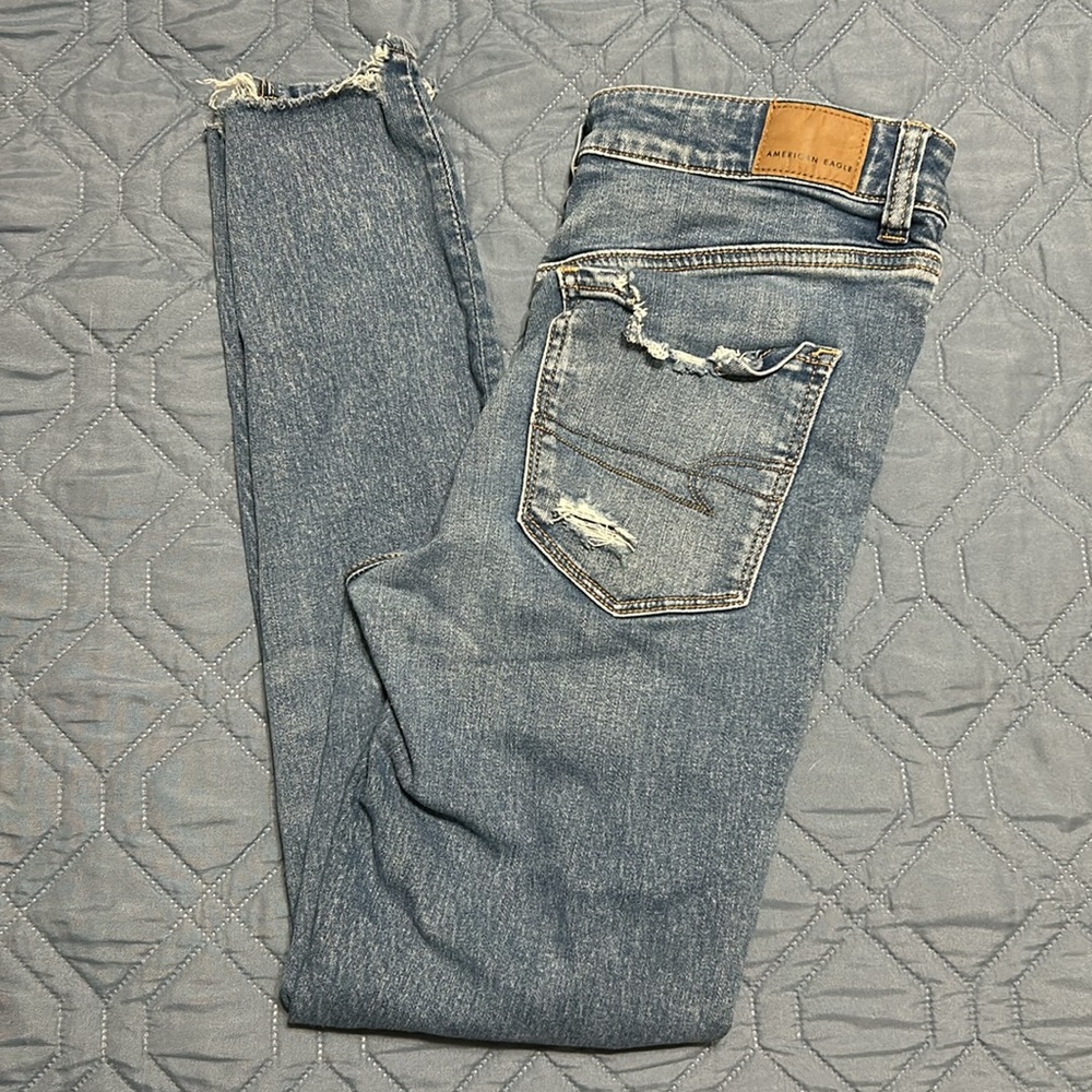 American Eagle - Hi-rise Jegging Women's Light Blue Distressed Jeans